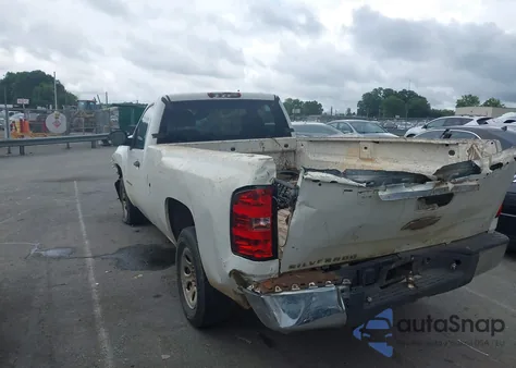 2007 Chevrolet Silverado 1500 Work Truck z USA, uszkodzony, nr VIN 1GCEC14C67Z611227